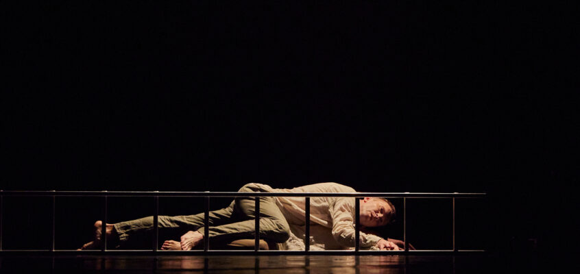 Танцевать об архитекторе: спектакль “Гауди” на фестивале “МХАТ.Танцы”